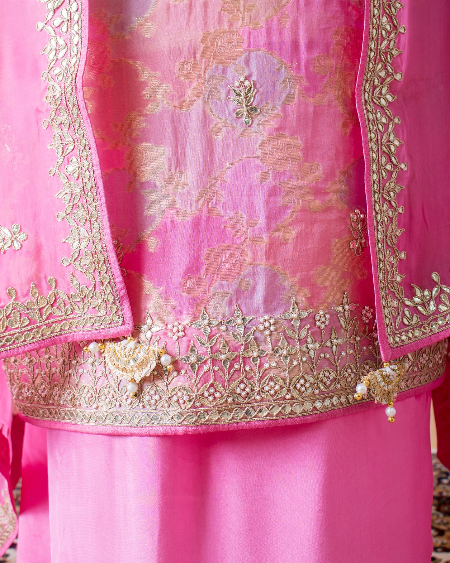 Pink Gota Heritage