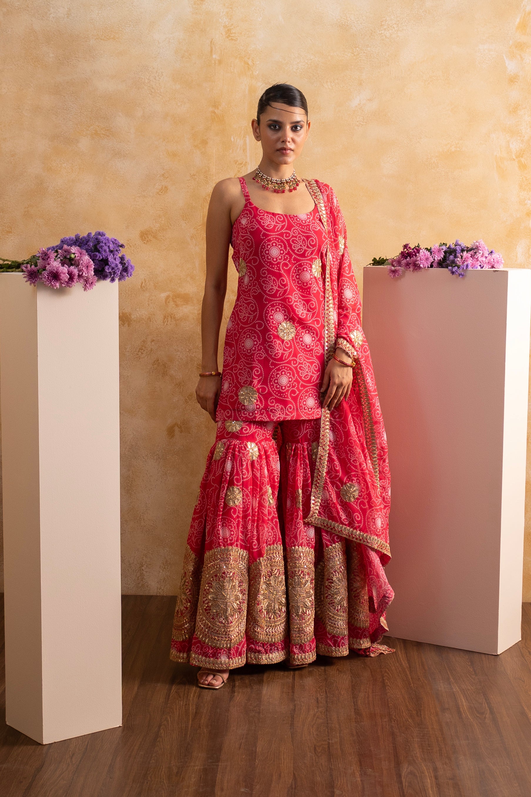 Exquisite Bandhani Gharara Set with Gota Work – Traditional Ethnic Wear