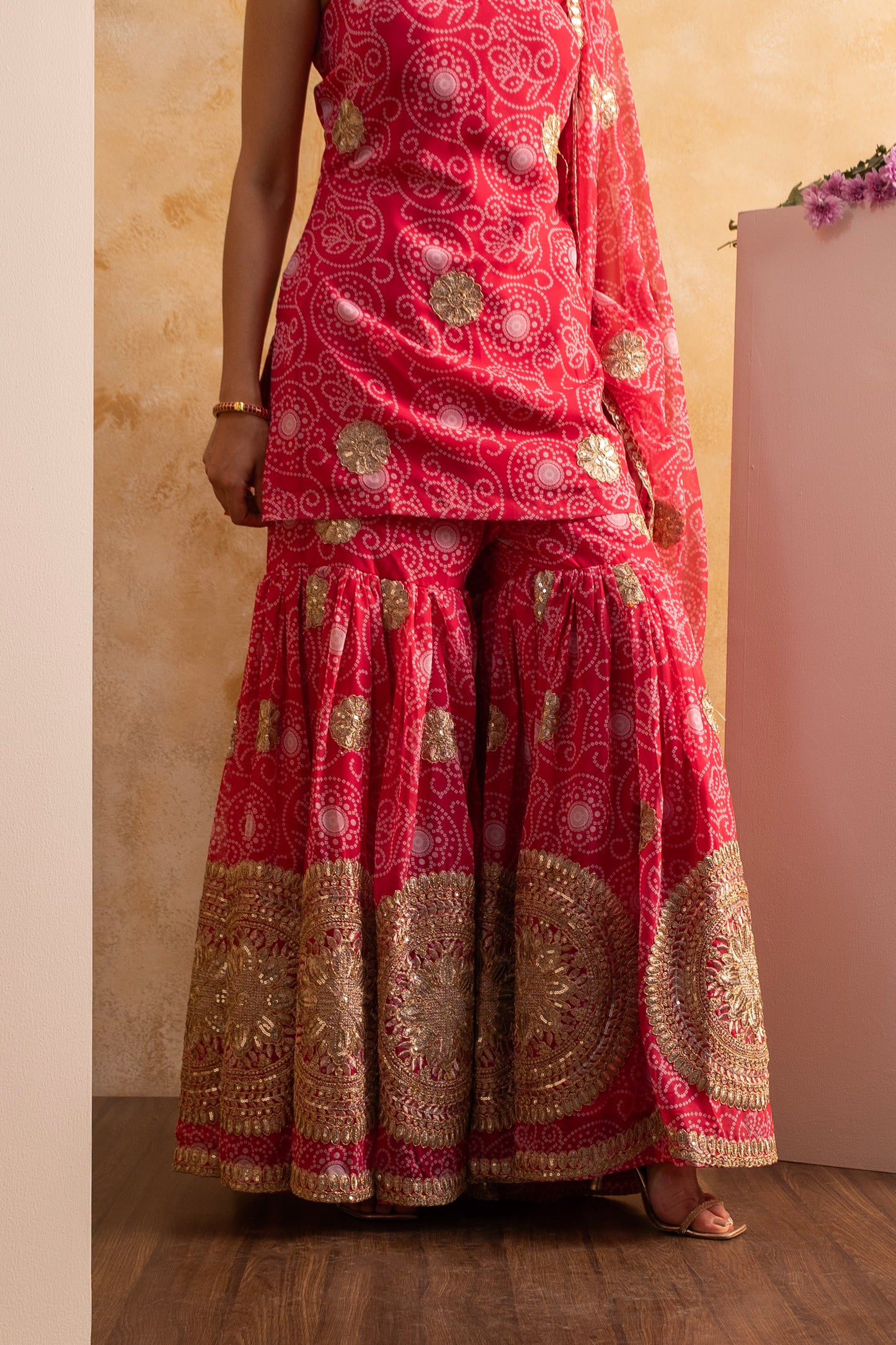 Exquisite Bandhani Gharara Set with Gota Work – Traditional Ethnic Wear